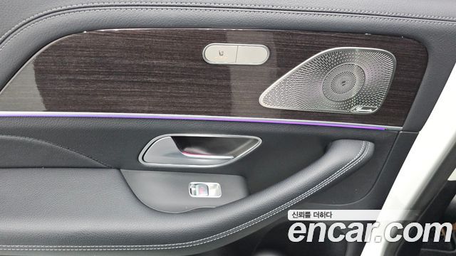 Mercedes-Benz GLE-Class GLE300d 4MATIC