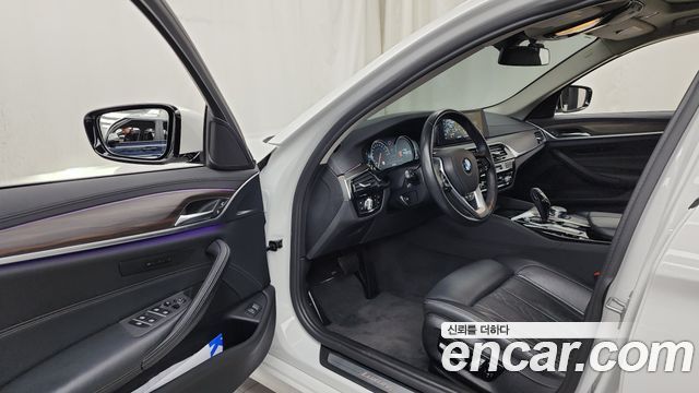 BMW 5-Series 530i Luxury Plus