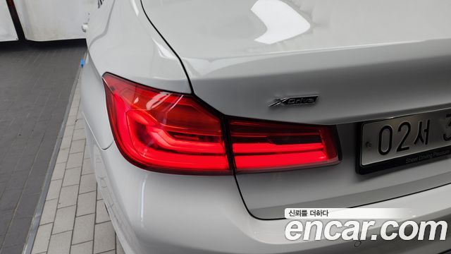 BMW 5-Series 530i Luxury Plus