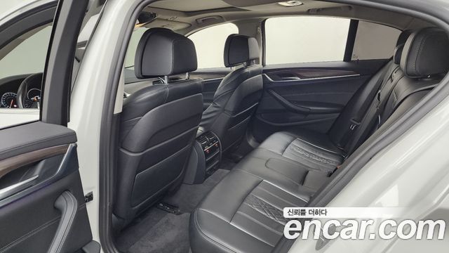 BMW 5-Series 530i Luxury Plus
