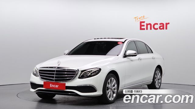 Mercedes-Benz E-Class E300 4MATIC Exclusive