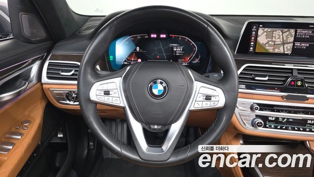 BMW 7-Series 740Li xDrive Design Pure Excellence