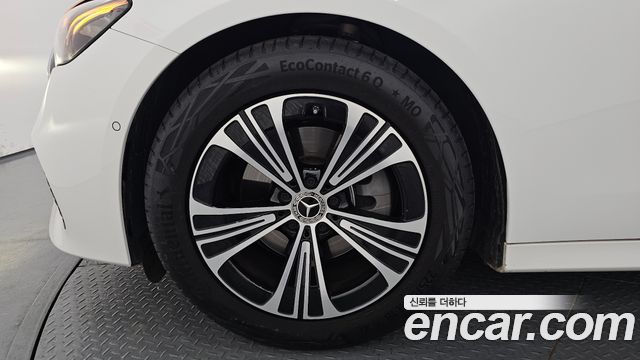 Mercedes-Benz E-Class E200 Avantgarde