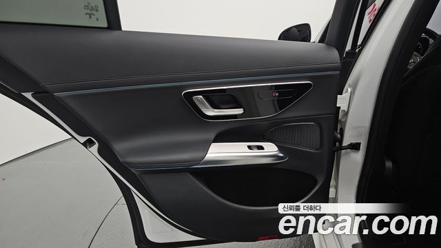 Mercedes-Benz E-Class E200 Avantgarde