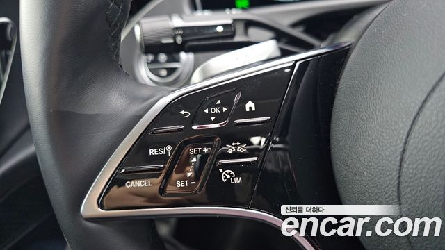 Mercedes-Benz E-Class E200 Avantgarde