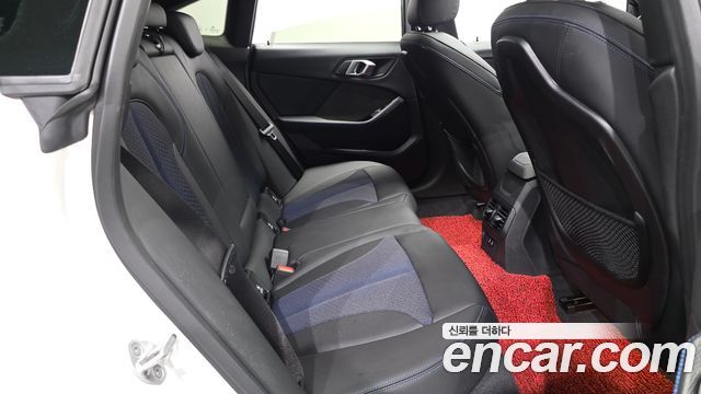 BMW 2-Series 220i M Sports