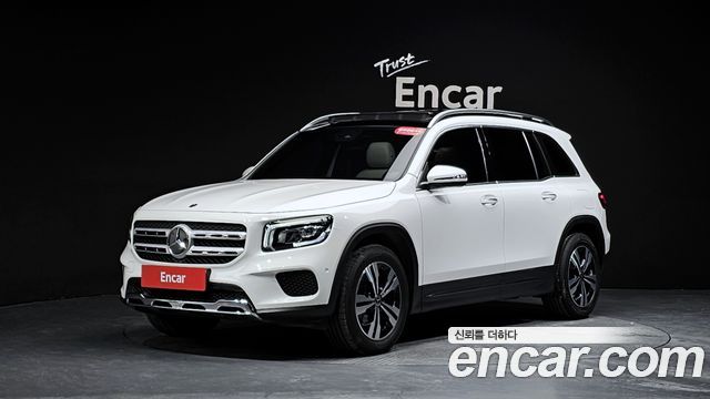 Mercedes-Benz GLB-Class GLB220