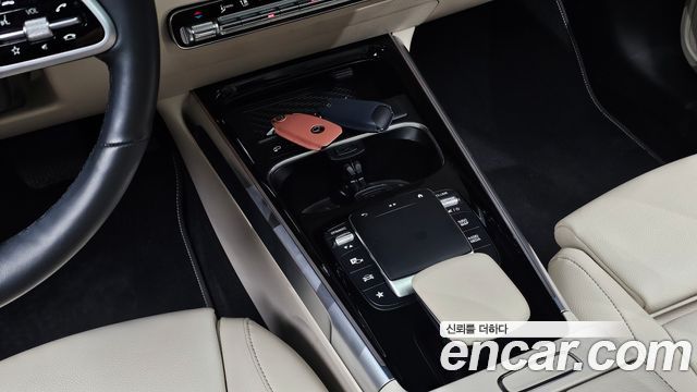 Mercedes-Benz GLB-Class GLB220