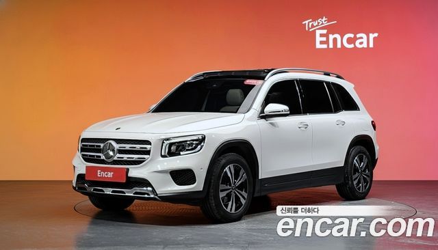 Mercedes-Benz GLB-Class GLB220