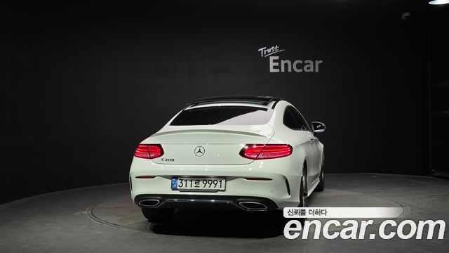 Mercedes-Benz C-Class C200 Coupe