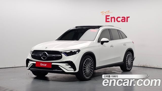 Mercedes-Benz GLC-Class GLC300 4MATIC AMG Line