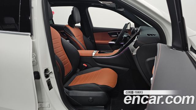 Mercedes-Benz GLC-Class GLC300 4MATIC AMG Line