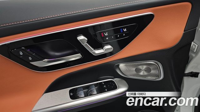 Mercedes-Benz GLC-Class GLC300 4MATIC AMG Line