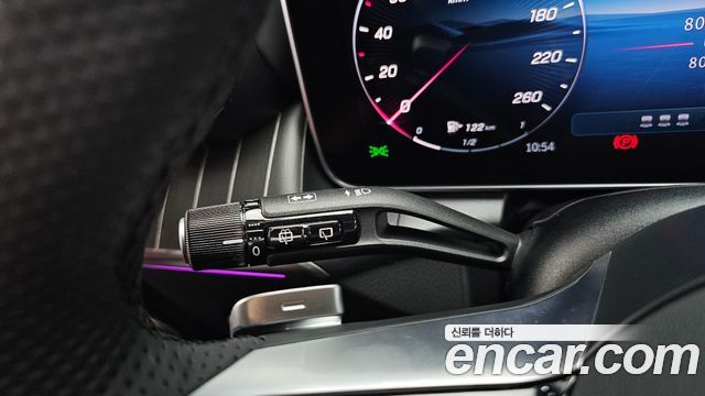 Mercedes-Benz GLC-Class GLC300 4MATIC AMG Line