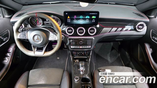Mercedes-Benz GLA-Class GLA45 AMG 4MATIC