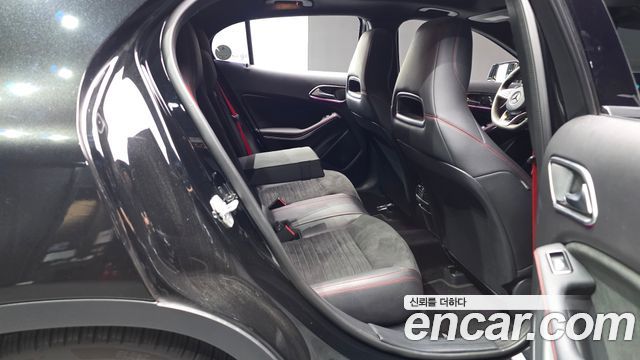 Mercedes-Benz GLA-Class GLA45 AMG 4MATIC