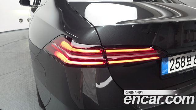 BMW 5-Series 520i M Sport