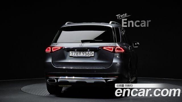 Mercedes-Benz GLE-Class GLE300d 4MATIC