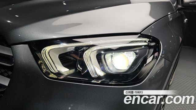 Mercedes-Benz GLE-Class GLE300d 4MATIC