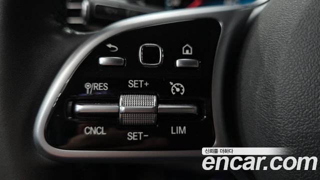 Mercedes-Benz GLE-Class GLE300d 4MATIC