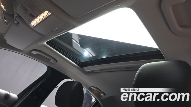 Mercedes-Benz E-Class E300 4MATIC Exclusive