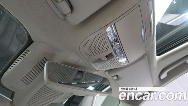 Mercedes-Benz E-Class E300 4MATIC Exclusive