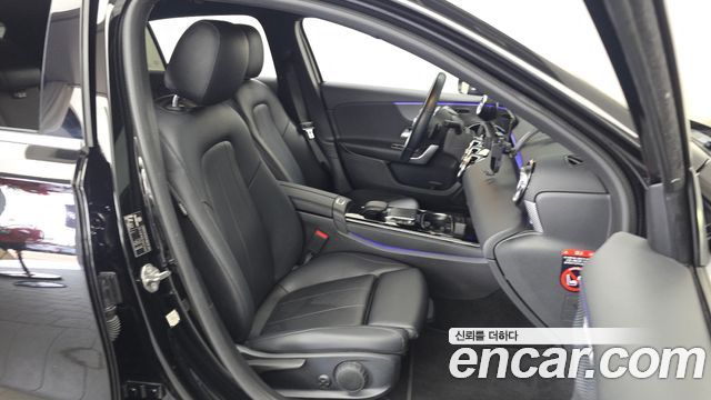 Mercedes-Benz A-Class A220 Hatchback