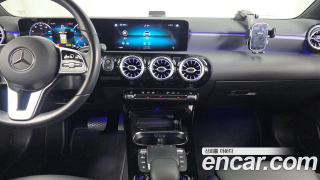 Mercedes-Benz A-Class A220 Hatchback