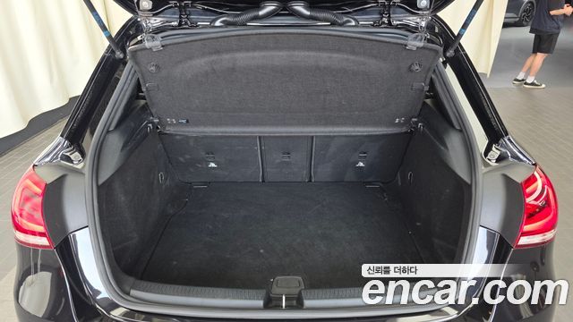 Mercedes-Benz A-Class A220 Hatchback