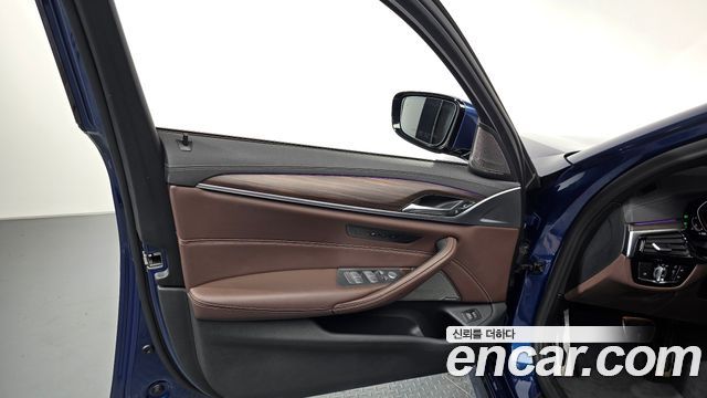 BMW 5-Series 530i xDrive M Sport Package