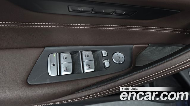 BMW 5-Series 530i xDrive M Sport Package