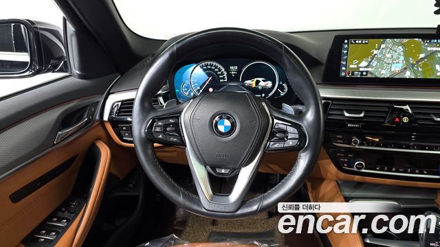 BMW 5-Series 520d M Sport package