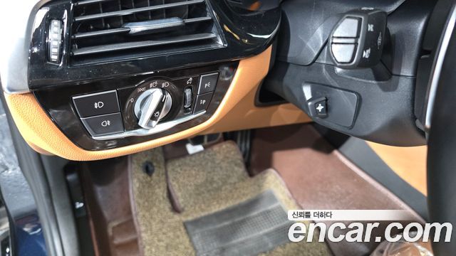 BMW 5-Series 520d M Sport package