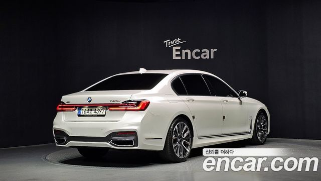 BMW 7-Series 740Li xDrive M Sport Package