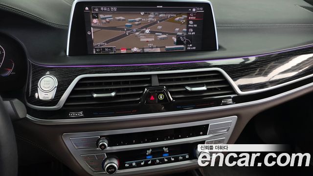 BMW 7-Series 740Li xDrive M Sport Package