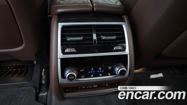 BMW 7-Series 740Li xDrive M Sport Package