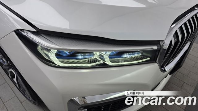 BMW 7-Series 740Li xDrive M Sport Package