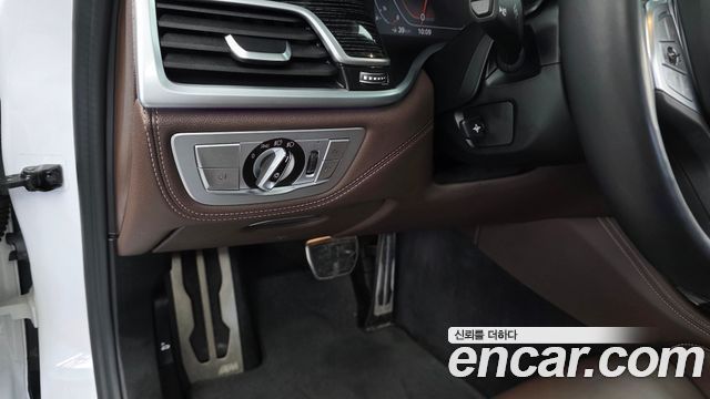 BMW 7-Series 740Li xDrive M Sport Package