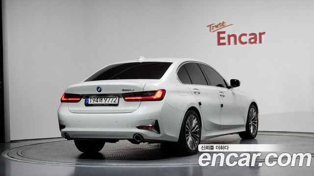 BMW 3-Series 320d Luxury