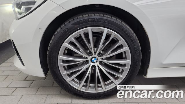BMW 3-Series 320d Luxury
