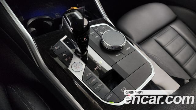 BMW 3-Series 320d Luxury
