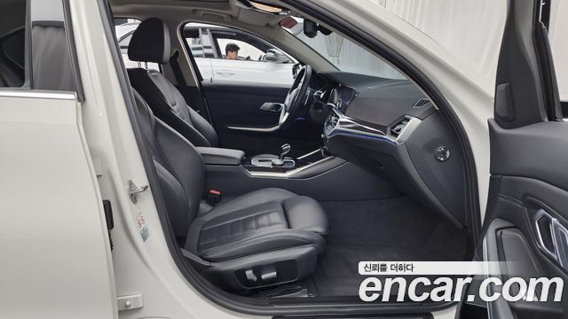 BMW 3-Series 320d Luxury