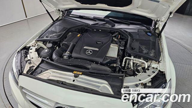Mercedes-Benz C-Class C200 Avantgarde