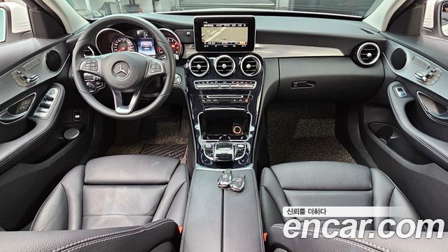 Mercedes-Benz C-Class C200 Avantgarde