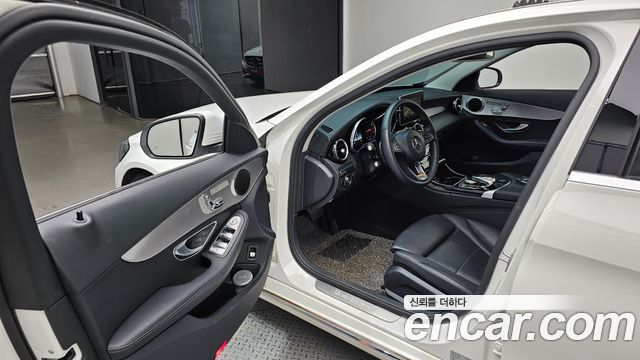 Mercedes-Benz C-Class C200 Avantgarde