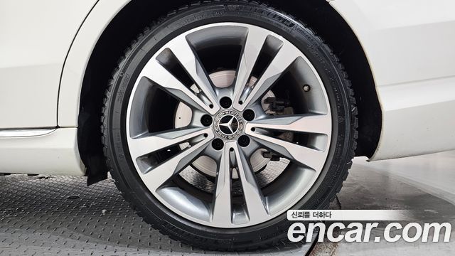 Mercedes-Benz C-Class C200 Avantgarde