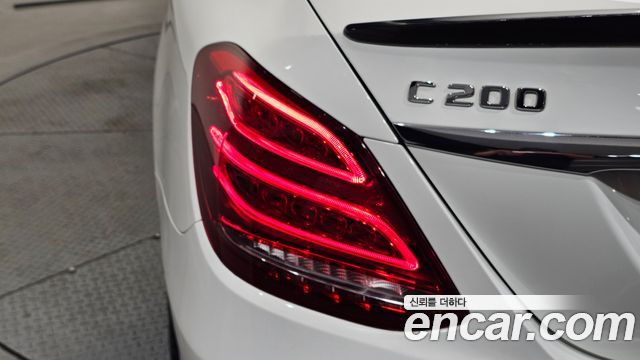 Mercedes-Benz C-Class C200 Avantgarde
