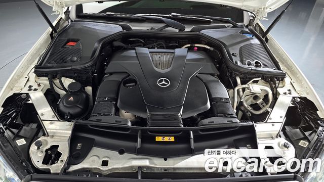 Mercedes-Benz E-Class E400 4MATIC Exclusive