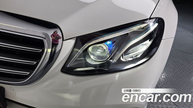 Mercedes-Benz E-Class E400 4MATIC Exclusive
