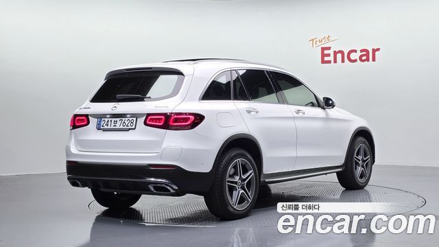 Mercedes-Benz GLC-Class GLC300e 4MATIC